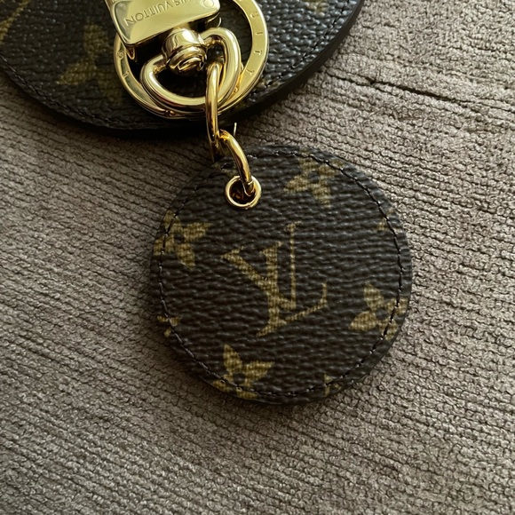Brand New Authentic Louis Vuitton Bag Charm Key Chain - Picture 3 of 7